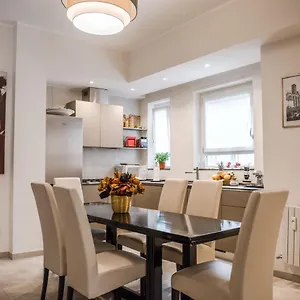 Casa 3 Santi, Your Contemporary In Rzym