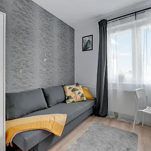 https://pilotow-20c-rooms.sopothotels.com